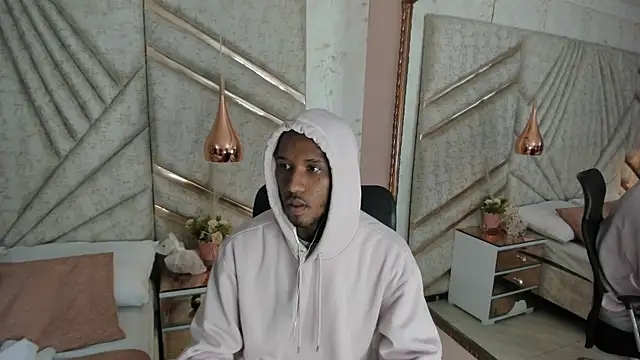 Snapshot of JamesParck chatting on February 5, 2025, 12:17 pm JamesParck online show from February 5, 2025, 12:17 pm