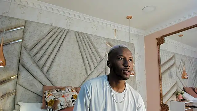 Snapshot of JamesParck chatting on February 9, 2025, 12:08 pm JamesParck online show from February 9, 2025, 12:08 pm