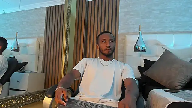 JamesParck online show from April 9, 2026, 7:41 pm