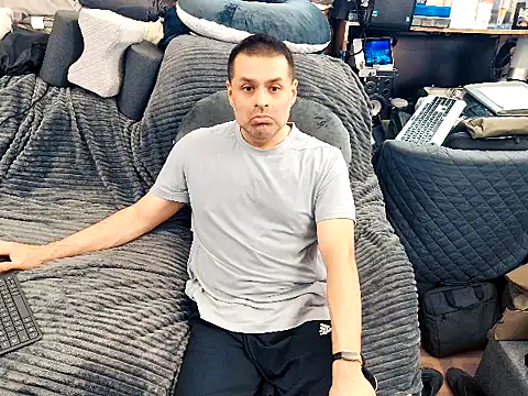 ClampMaster online show from December 19, 2025, 2:07 am