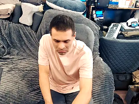 ClampMaster online show from December 23, 2025, 1:03 am