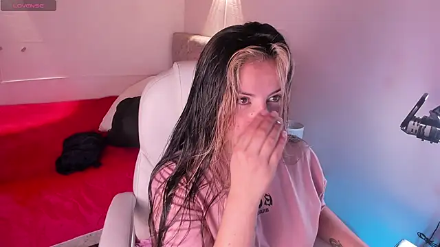 brandy sweet  online show from March 18, 2025, 12:36 pm