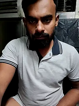 Snapshot of rayhan085 chatting on December 17, 2024, 12:33 pm rayhan085 online show from December 17, 2024, 12:33 pm