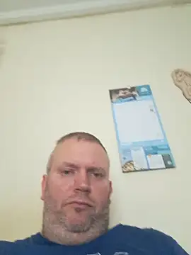 Snapshot of ShyBoy1982 chatting on February 20, 2025, 1:40 pm ShyBoy1982 online show from February 20, 2025, 1:40 pm