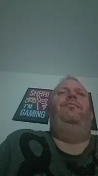 Snapshot of ShyBoy1982 chatting on November 2, 2025, 8:00 pm ShyBoy1982 online show from November 2, 2025, 8:00 pm