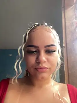 Lolacavalona online show from December 30, 2024, 2:08 pm