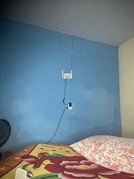 Lolacavalona online show from October 26, 2025, 8:26 pm