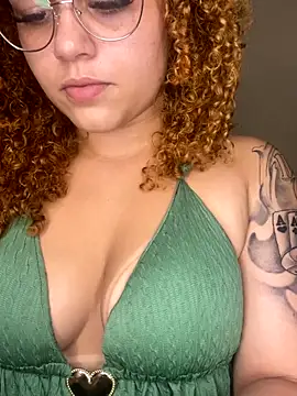 Lolacavalona online show from November 13, 2025, 5:56 pm