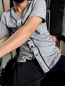 Snapshot of Lucifer_9 chatting on September 19, 2025, 7:32 am Lucifer 9 online show from September 19, 2025, 7:32 am