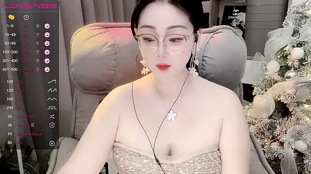 Monica-888 online show from September 18, 2025, 6:10 pm