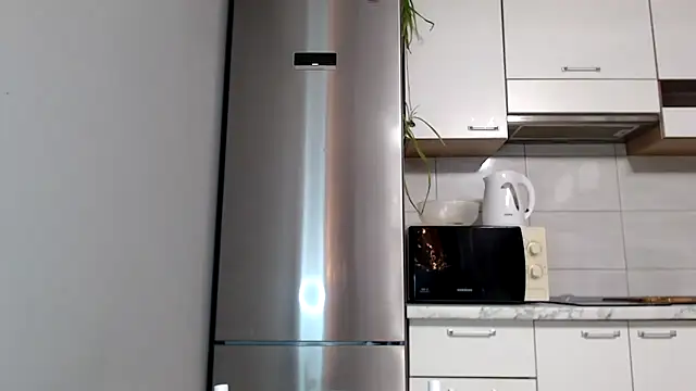 SierraSky  online show from December 15, 2025, 6:12 pm