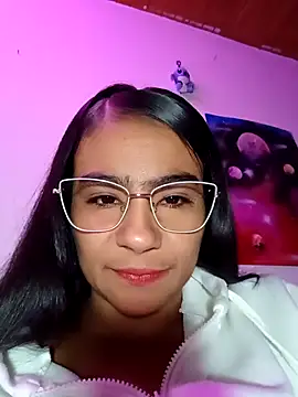 Snapshot of Leslly_ chatting on February 7, 2026, 10:08 am Leslly online show from February 7, 2026, 10:08 am