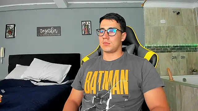 owengray2n online show from January 18, 2025, 2:47 am