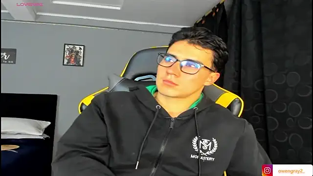 owengray2n online show from October 9, 2025, 1:58 am