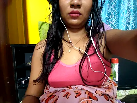 cutesoma2 online show from May 28, 2026, 10:07 pm