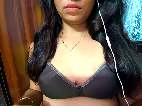 cutesoma2 online show from June 12, 2026, 4:28 pm