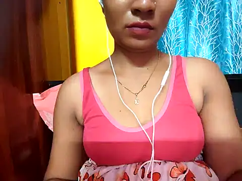 cutesoma2 online show from June 18, 2026, 11:14 am