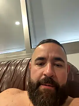 alares online show from October 4, 2025, 3:32 pm