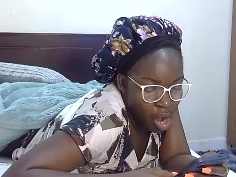 Snapshot of Sexy_racy_rebel_ chatting on February 3, 2026, 2:53 am Sexy racy rebel online show from February 3, 2026, 2:53 am