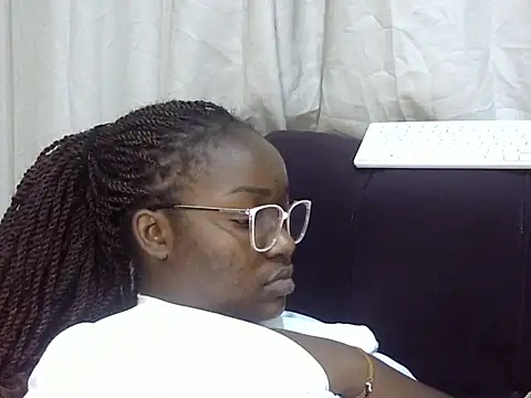 Snapshot of Sexy_racy_rebel_ chatting on February 19, 2026, 9:33 pm Sexy racy rebel online show from February 19, 2026, 9:33 pm