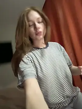 elizabethgoddess online show from October 1, 2025, 11:38 am