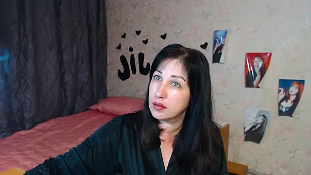 JillStevens online show from September 19, 2025, 1:29 am