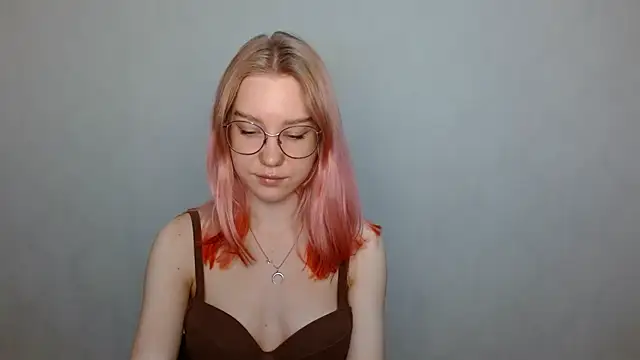 cindi hot online show from December 8, 2024, 8:09 am