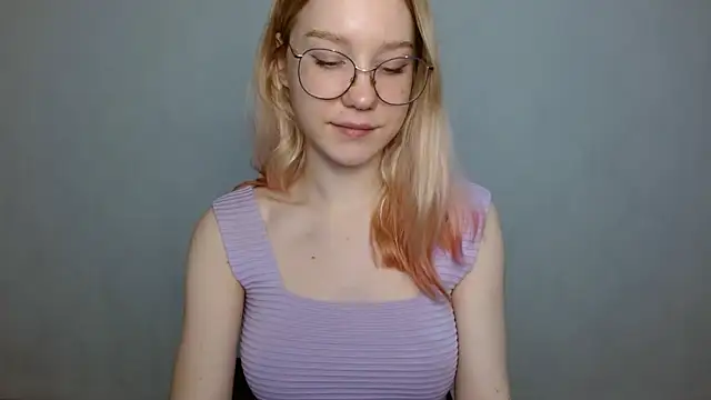 cindi hot online show from January 10, 2025, 11:22 am