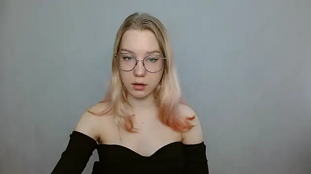 cindi hot online show from January 14, 2025, 8:31 am