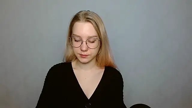 cindi hot online show from January 17, 2025, 10:22 am