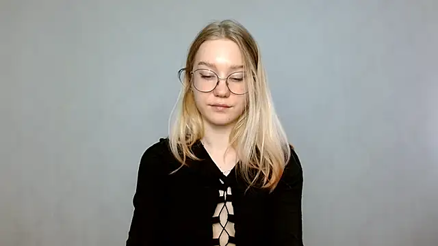 cindi hot online show from February 18, 2025, 11:44 am