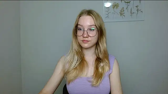 cindi hot online show from September 24, 2025, 9:12 am