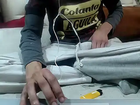 Snapshot of hedocock21 chatting on November 15, 2025, 12:41 am hedocock21 online show from November 15, 2025, 12:41 am