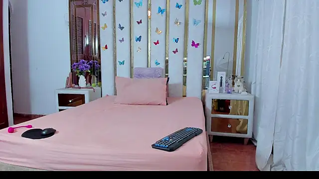 AnyelaGitanaMature online show from October 4, 2025, 1:47 am