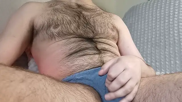 Deckard Webb1  online show from October 13, 2025, 5:13 pm