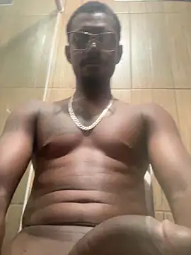 1bigodinho online show from May 26, 2026, 1:23 am