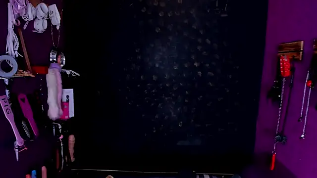 Alexa Slave online show from September 17, 2025, 2:08 pm