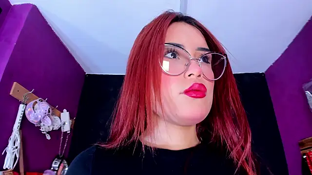 Alexa Slave online show from October 1, 2025, 7:20 pm