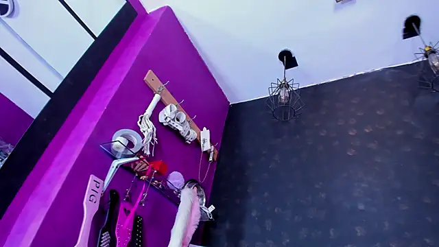 Alexa Slave online show from October 9, 2025, 7:56 pm