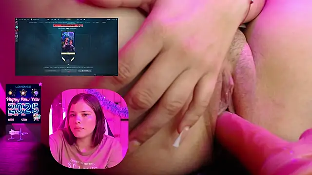 Trianna   online show from January 2, 2025, 5:07 pm