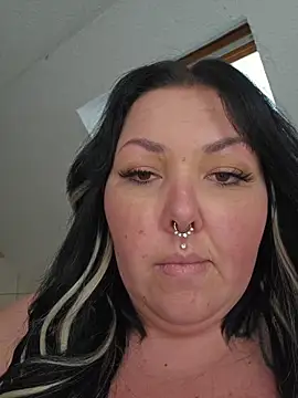 -BonnieBlack- online show from February 9, 2026, 7:45 am