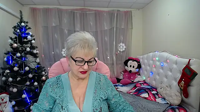 KayleSmoll online show from January 8, 2025, 10:37 pm