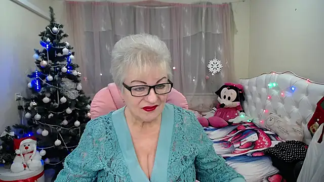 KayleSmoll online show from January 11, 2025, 7:27 pm