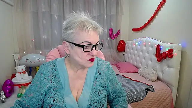 KayleSmoll online show from February 22, 2025, 5:34 am