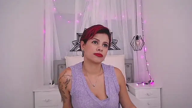 Snapshot of MarianaSanz chatting on December 7, 2024, 5:31 pm MarianaSanz online show from December 7, 2024, 5:31 pm