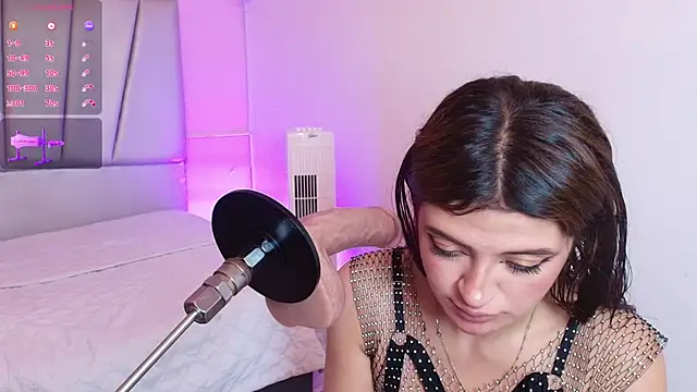 alice-millerr online show from January 23, 2025, 10:11 pm