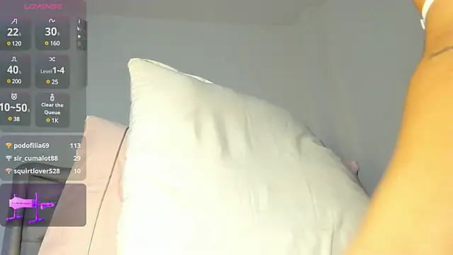 Kloemoretti online show from February 2, 2025, 2:13 pm