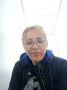 leona- online show from January 8, 2025, 10:59 am