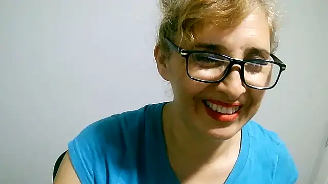 leona- online show from February 7, 2025, 8:53 pm