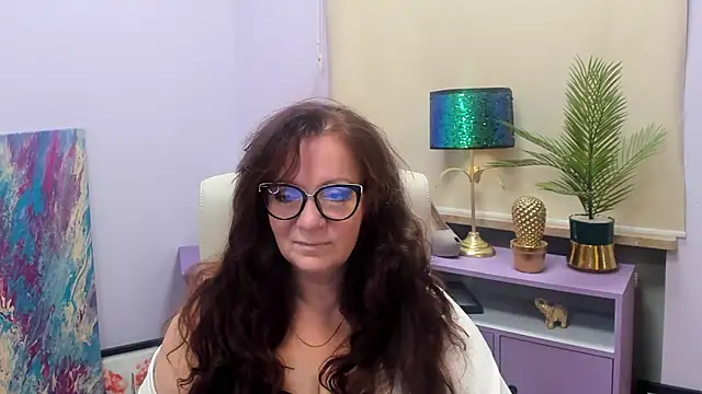 Snapshot of Alice_xHeart chatting on December 2, 2024, 5:48 am Alice xHeart online show from December 2, 2024, 5:48 am